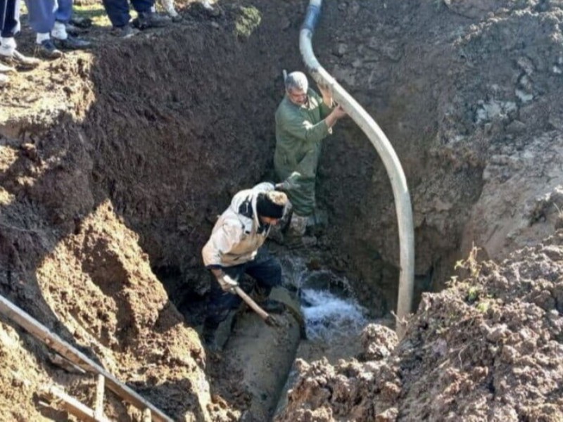 شکستگی خط انتقال آب شرب هفت روستای ایوان رفع شد