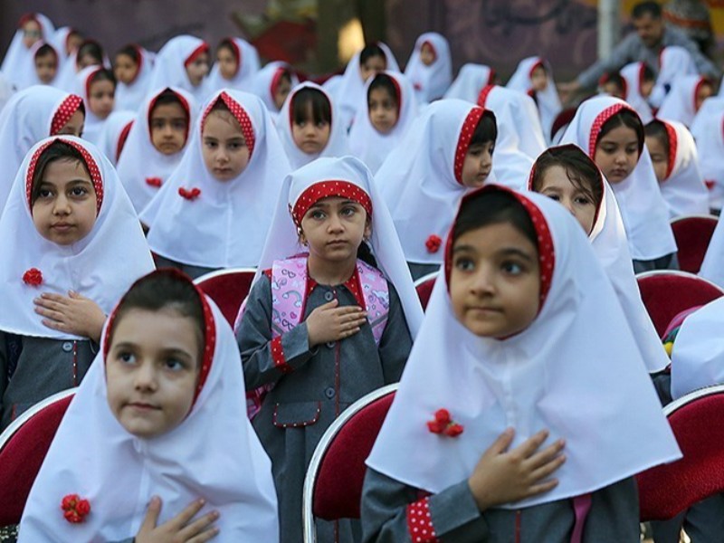 ۱۳ هزار و ۸۰۰ دانش‌آموز دهلرانی راهی مدرسه شدند