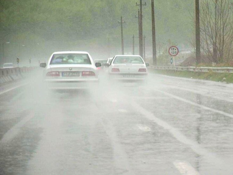 تردد در همهٔ جاده‌های ایلام جریان دارد