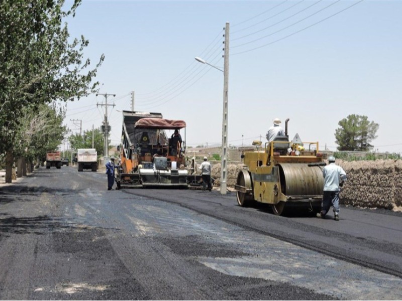 آغاز آسفالت معابر ۲۳ روستای ایلام